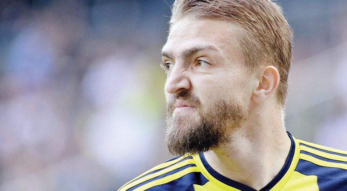 Caner kampa yetişiyor