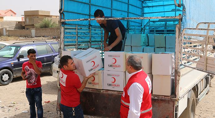 Türk Kızılayı'ndan Irak'ta gıda yardımı Türk Kızılayı'ndan Irak'ta gıda yardımı
