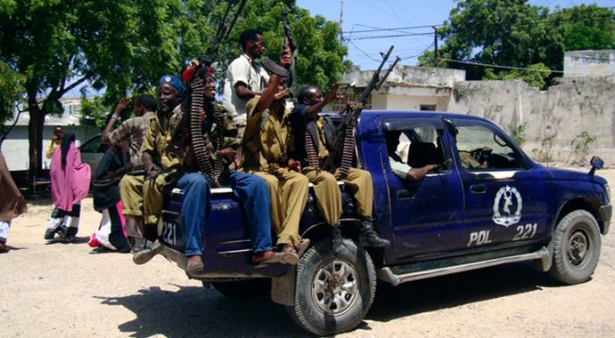 Somali'de 4 terörist öldürüldü Somali'de 4 terörist öldürüldü