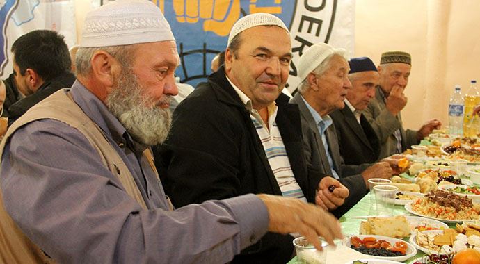 Ramazanda Kırım&#039;daki soydaşlar unutulmadı