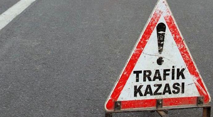 Düzce'de 2 araba çarpıştı, 6 kişi yaralandı