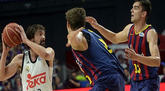 Real Madrid 4. kupaya yürüyor!