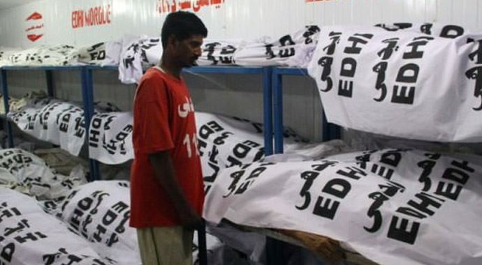 Aşırı sıcaklar 24 saatte 25 kişinin ölümüne sebep oldu Aşırı sıcaklar 24 saatte 25 kişinin ölümüne sebep oldu