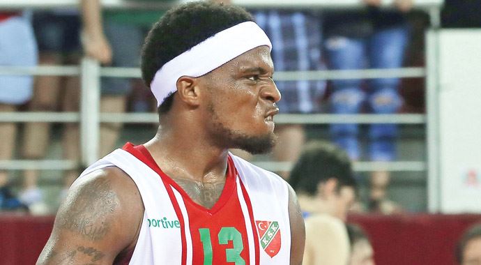 Bobby Dixon Ay-Yıldızlı formayı sırtına geçirdi