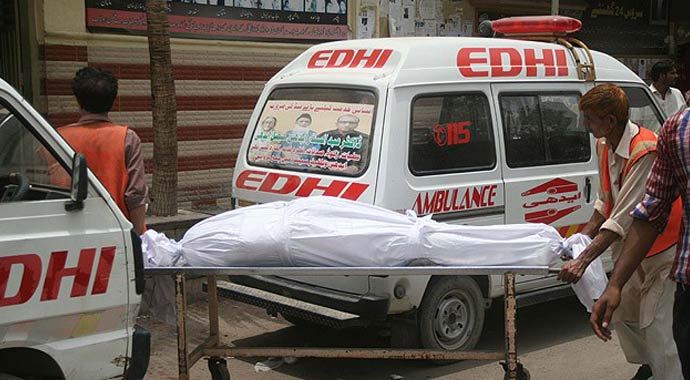 Pakistan'da aşırı sıcaklar 257 can aldı