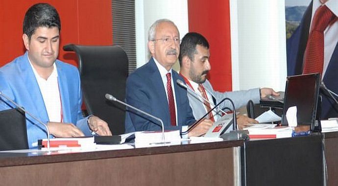 CHP&#039;li vekillerden Kılıçdaroğlu&#039;na tam destek