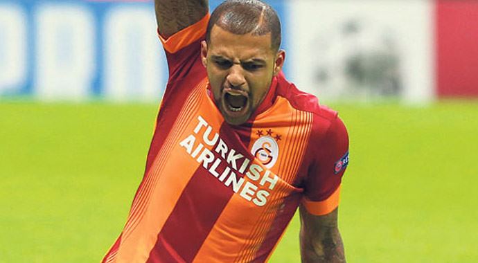 Melo otomobilini bile götürdü