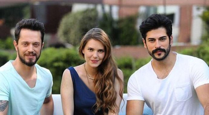 Murat Boz ve Burak Özçivit aynı filmde! Murat Boz ve Burak Özçivit aynı filmde!