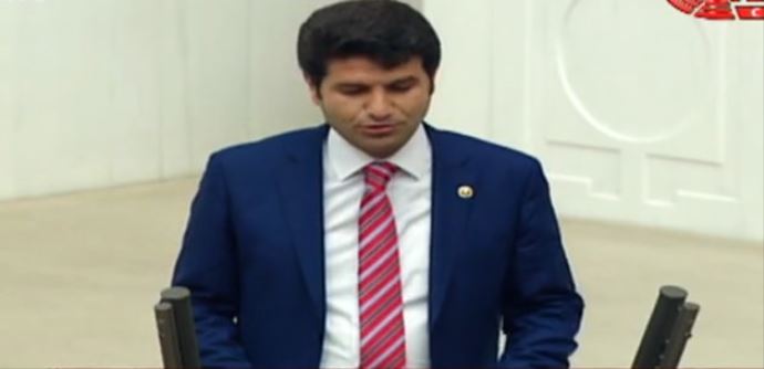 'Türk milleti' demeyen HDP'li yeminini tekrarladı