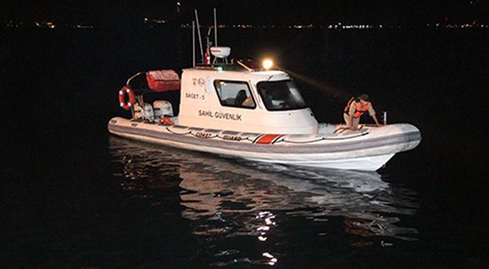 Sarıyer'de denize atlayan adam kayboldu Sarıyer'de denize atlayan adam kayboldu