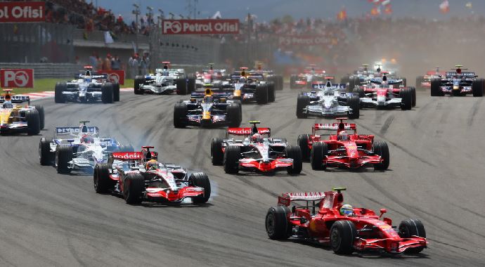 Kaltenborn: Renault, Honda ve Ferrari&#039;nin gelişimine izin verilmeli