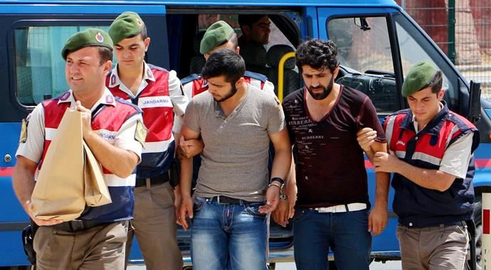 Alanya&#039;da uyuşturucu tacirlerine operasyon!