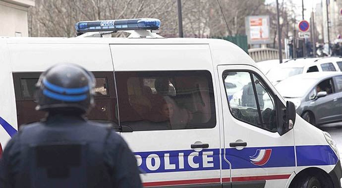 Fransa polisinin ayrımcılık yaptığı tescillendi