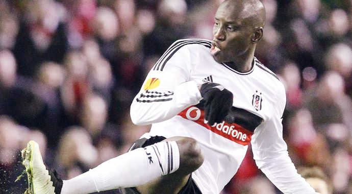 Çin ekibi Shangai Shenhua Senegallinin peşini bırakmıyor