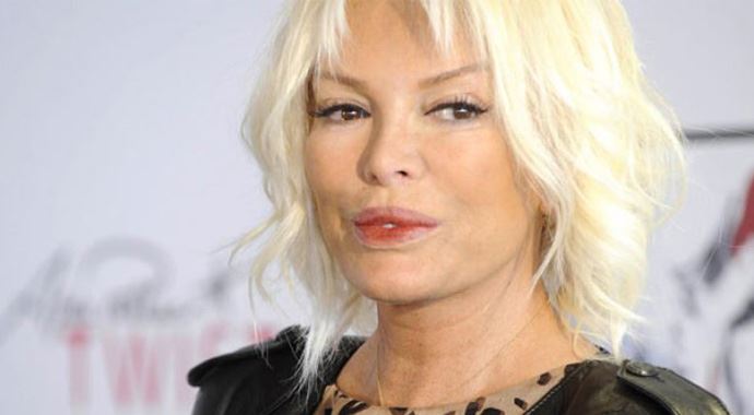 Ajda Pekkan&#039;dan üzen haber