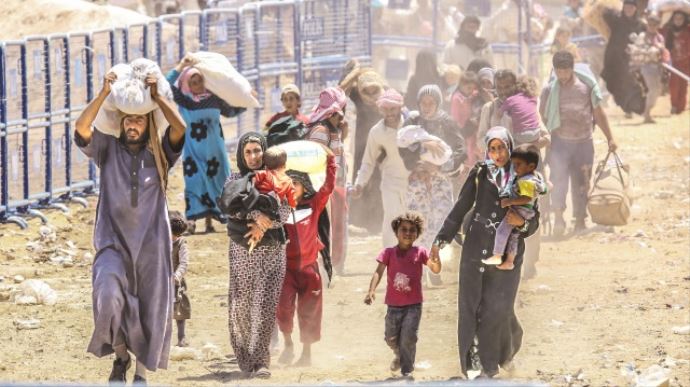 &#039;20 bin mülteciyi tartışmak utanç&#039;