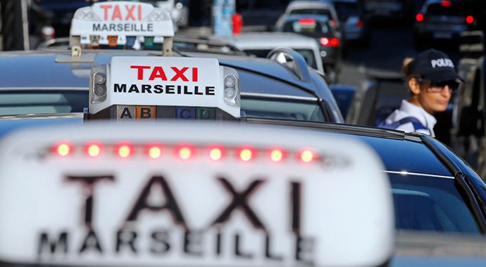 Fransa&#039;da &#039;Uber&#039; protestosu