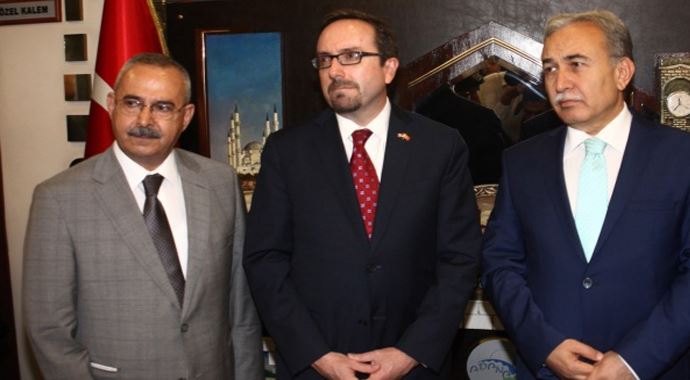 ABD Büyükelçisinden Türkiye'ye övgü ABD Büyükelçisinden Türkiye'ye övgü