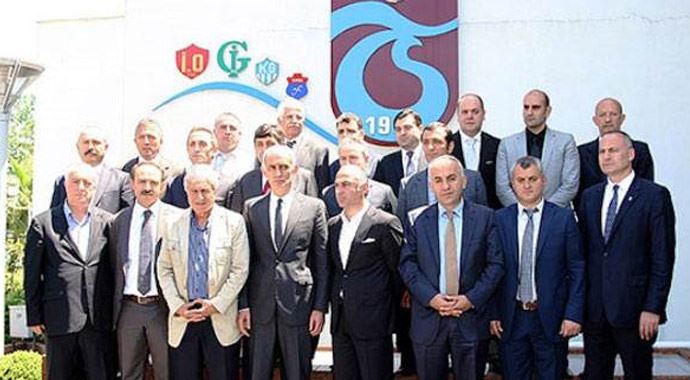 Trabzonspor'da istifa! Trabzonspor'da istifa!