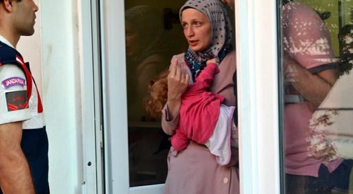 Ayvalık'ta 45 Suriyeli kaçak yakalandı! Ayvalık'ta 45 Suriyeli kaçak yakalandı!