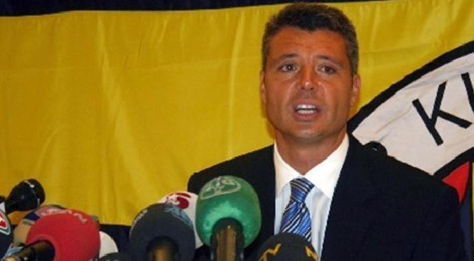 Ne Aziz ne de Saran, ikiside pes etmiyor Ne Aziz ne de Saran, ikiside pes etmiyor