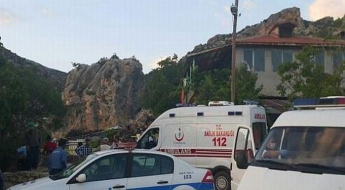 Ermenek'te eski koca dehşeti: 5 ölü Ermenek'te eski koca dehşeti: 5 ölü