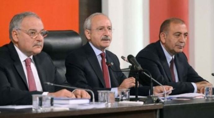 Vekiller şaşkın! Kılıçdaroğlu, sıkıyönetim ilan etti Vekiller şaşkın! Kılıçdaroğlu, sıkıyönetim ilan etti