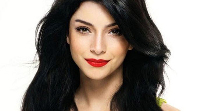 İşte Merve Boluğur'un yeni dizisi İşte Merve Boluğur'un yeni dizisi