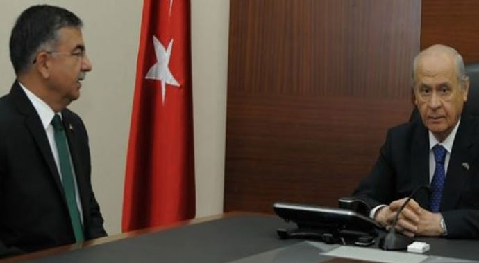 İsmet Yılmaz ile Bahçeli 10 dakika görüştü