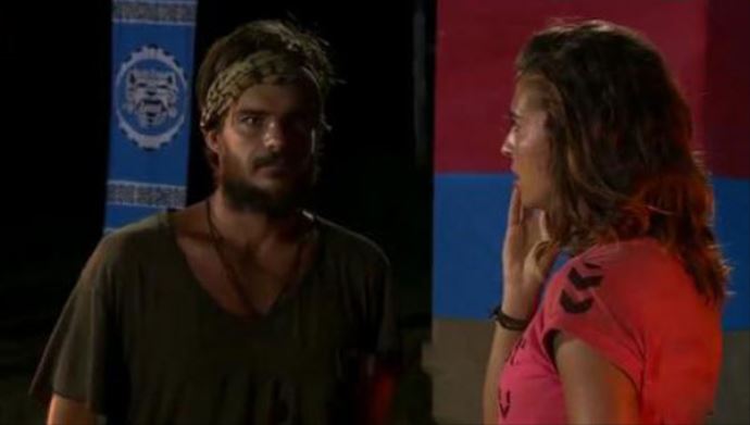 Survivor'dan elenen Hakan, Merve'yi topa tuttu Survivor'dan elenen Hakan, Merve'yi topa tuttu