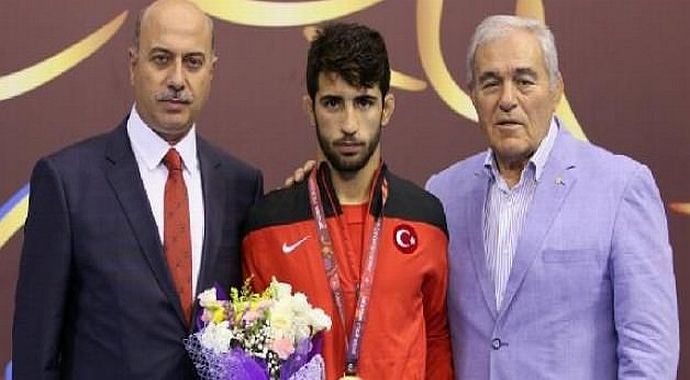 Murat Fırat Avrupa şampiyonu oldu Murat Fırat Avrupa şampiyonu oldu