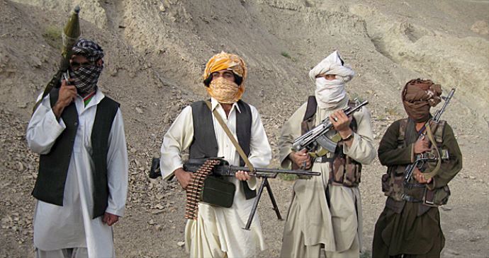 DAEŞ ve Taliban çatıştı: 12 ölü DAEŞ ve Taliban çatıştı: 12 ölü