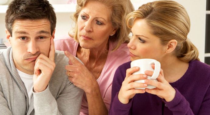 Kaynanaya hakaret dul bırakıyor