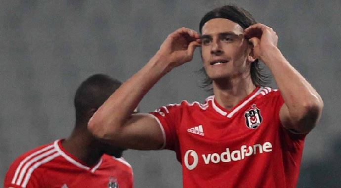 'Boğalar'dan Atınç'a 5 milyon euro 'Boğalar'dan Atınç'a 5 milyon euro