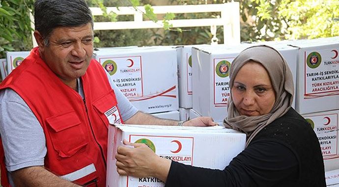 Kızılay&#039;dan Irak&#039;taki Türkmenlere ramazan yardımı