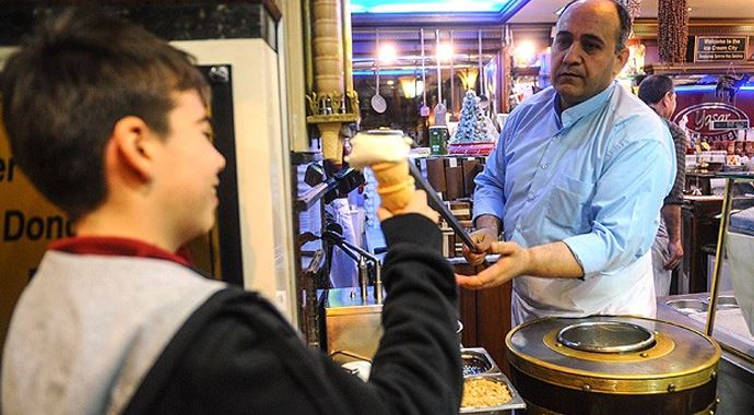 Dondurma tüketimi 320 bin tonu aştı Dondurma tüketimi 320 bin tonu aştı