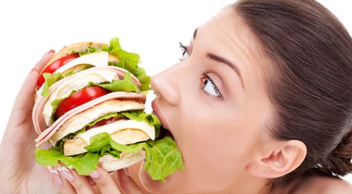 Çok yemek daha fazla acıktırır Çok yemek daha fazla acıktırır