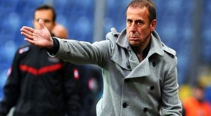 Abdullah Avcı Emre Belözoğlu&#039;nu resmen istedi