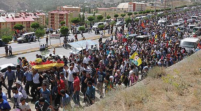 Hakkari'de toprağa verildi Hakkari'de toprağa verildi