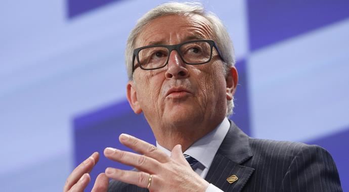 AB Komisyonu Başkanı Juncker&#039;den Çipras&#039;a sert eleştiri