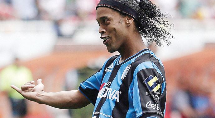 Antalyaspor, Ronaldinho'yu da bitirdi Antalyaspor, Ronaldinho'yu da bitirdi