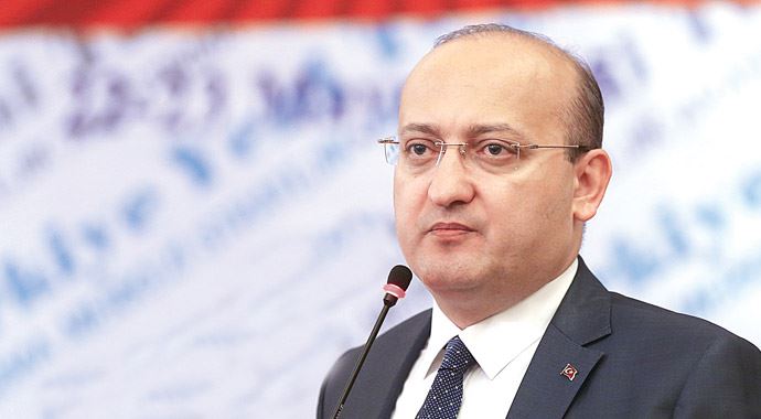 Yalçın Akdoğan: Erdoğan'ın eli armut toplamıyor Yalçın Akdoğan: Erdoğan'ın eli armut toplamıyor