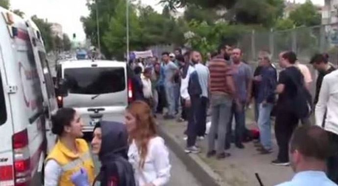 İstanbul'da minibüsçü dehşeti: 7 yaralı İstanbul'da minibüsçü dehşeti: 7 yaralı