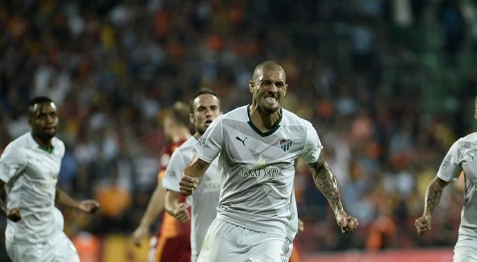 Fernandao&#039;dan duygusal veda mesajı