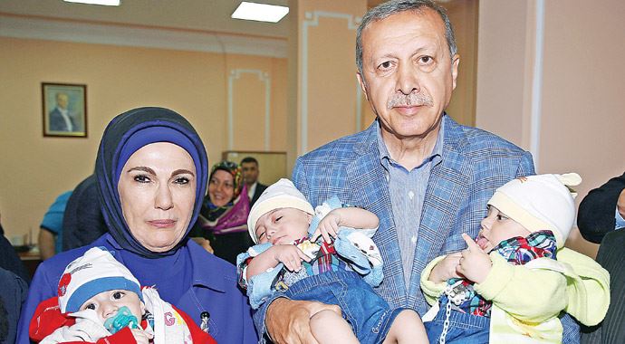 'Diktatör' diyenlere sert çıktı: Bunlar komünist rejim kalıntıları! 'Diktatör' diyenlere sert çıktı: Bunlar komünist rejim kalıntıları!
