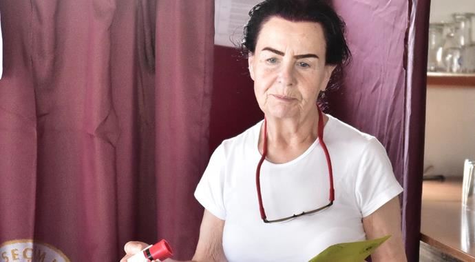 Fatma Girik'ten üzen sözler: 'Memduh Ün iyi değil' Fatma Girik'ten üzen sözler: 'Memduh Ün iyi değil'