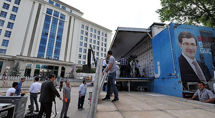 AK Parti Genel Merkezi'nde hazırlık başladı