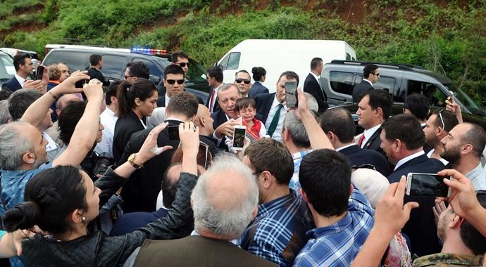 Erdoğan&#039;dan seçim günü sürpriz ziyaret!