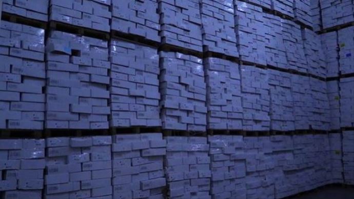 Kaçakçılara ağır darbe! Tam 270 bin paket... Kaçakçılara ağır darbe! Tam 270 bin paket...