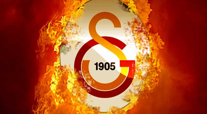 Galatasaray'a geri döndü! 3 yıllık imza!